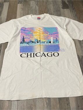 Islander White Chicago Skyline Tee with Multicolor Sunset Print 90s Vintage